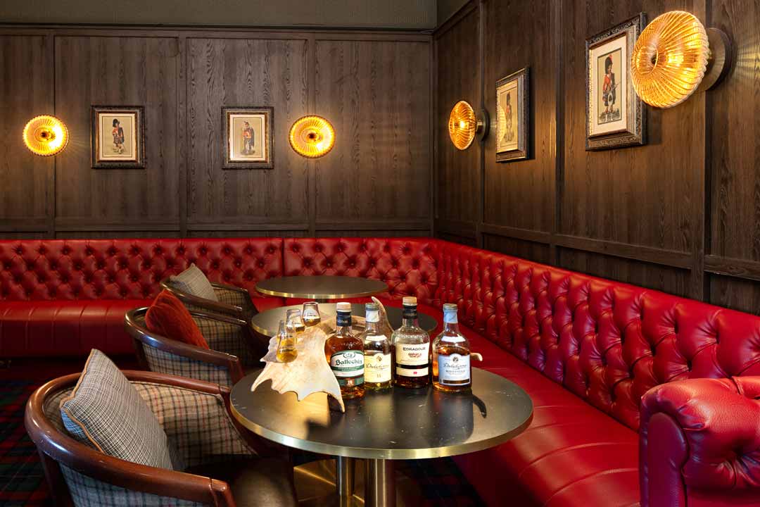 whisky bar loch rannoch hotel
